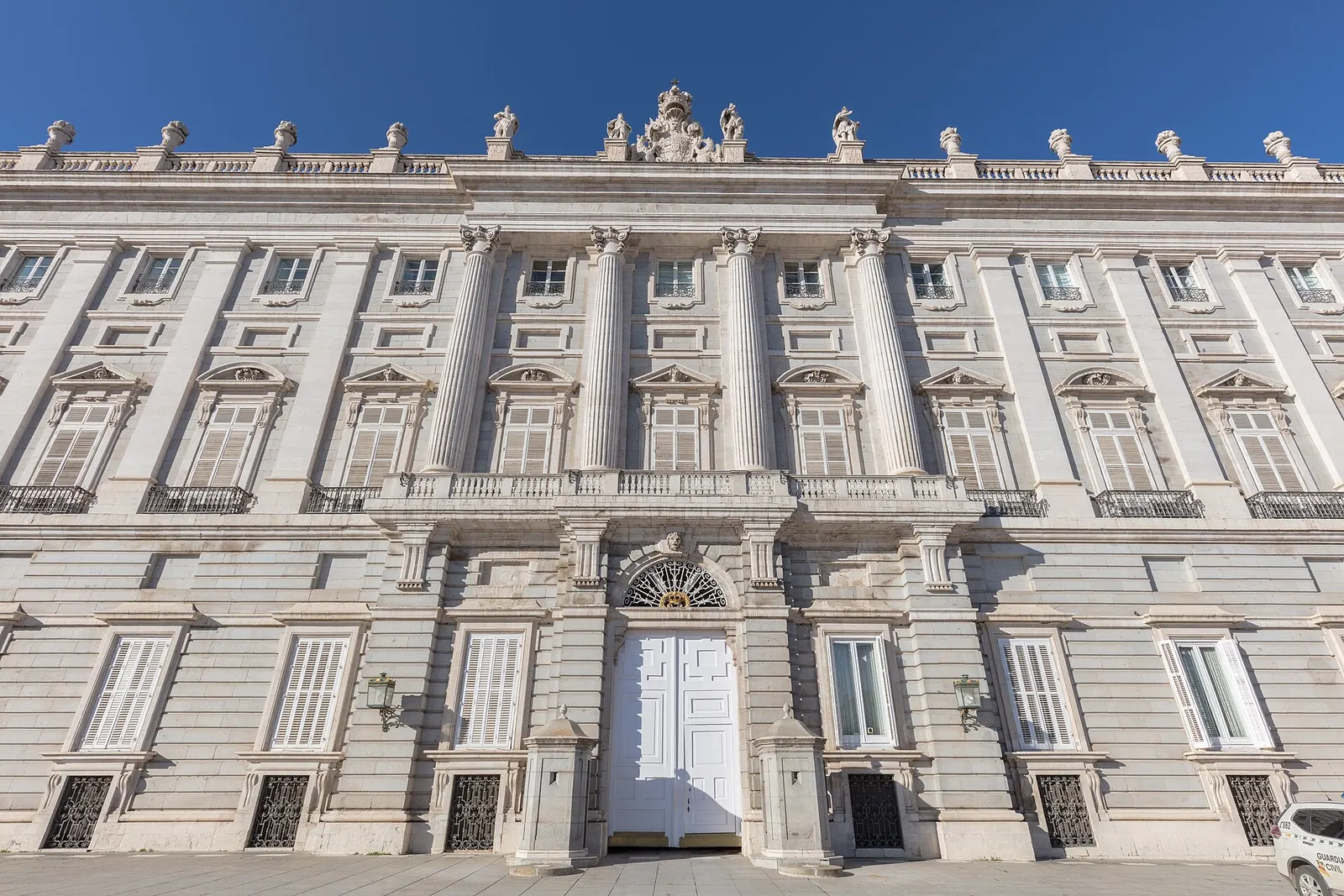 Fachada sur del Palacio Real de Madrid, en la Plaza de la Armería